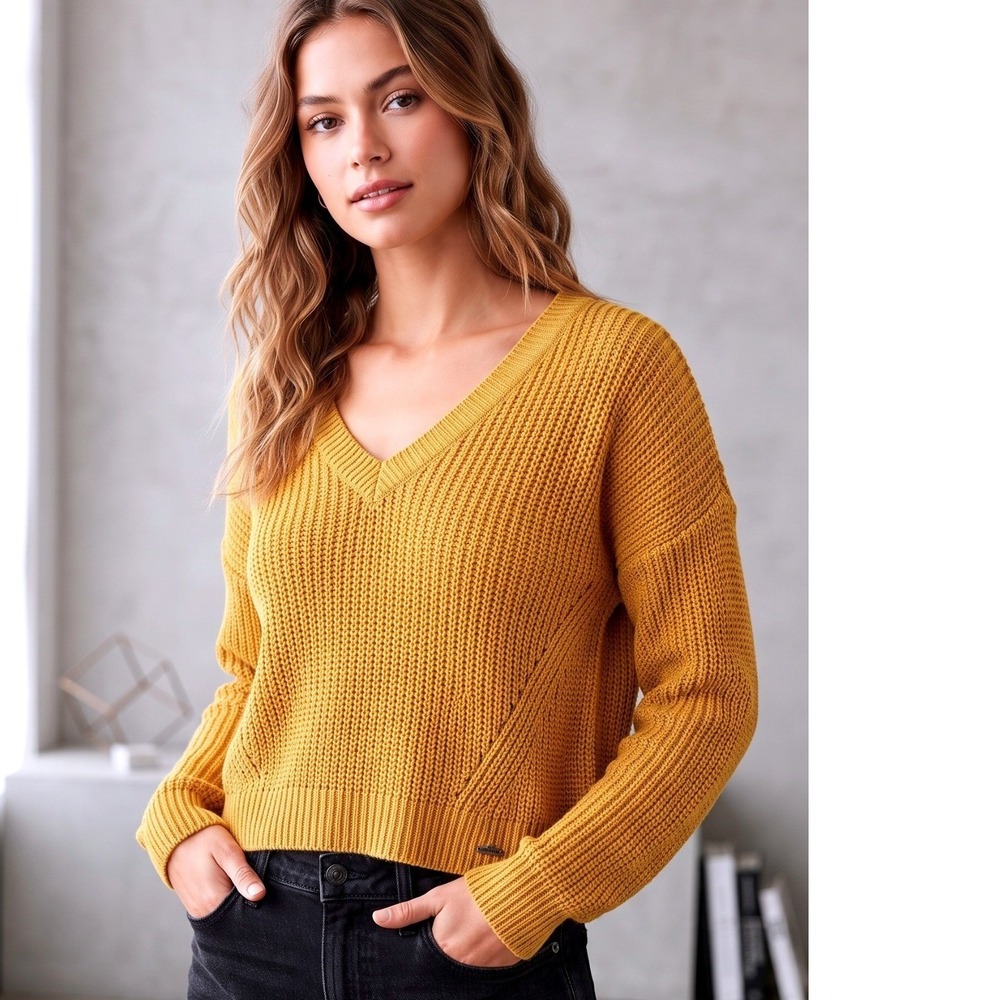 Hollister Womens Mustard Yellow Shaker Knit V-Neck Sweater Small Drop Shoulder